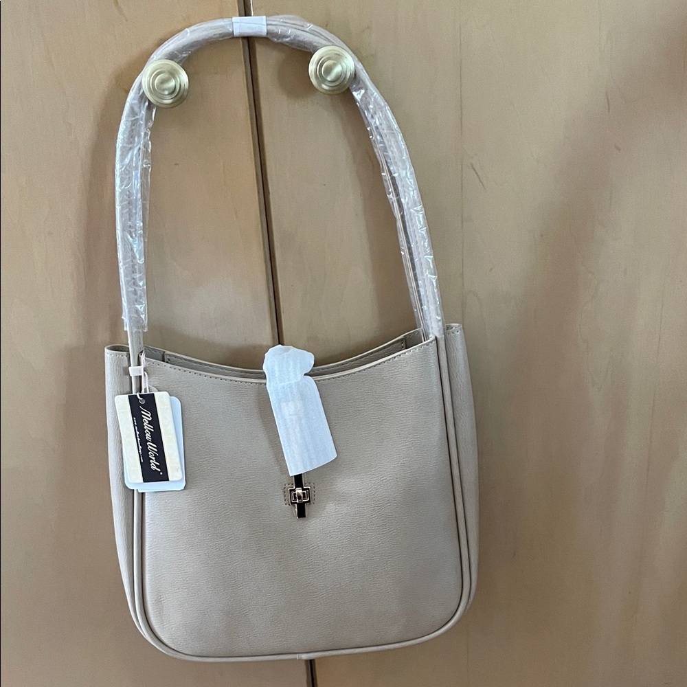 Mellow World tote bag